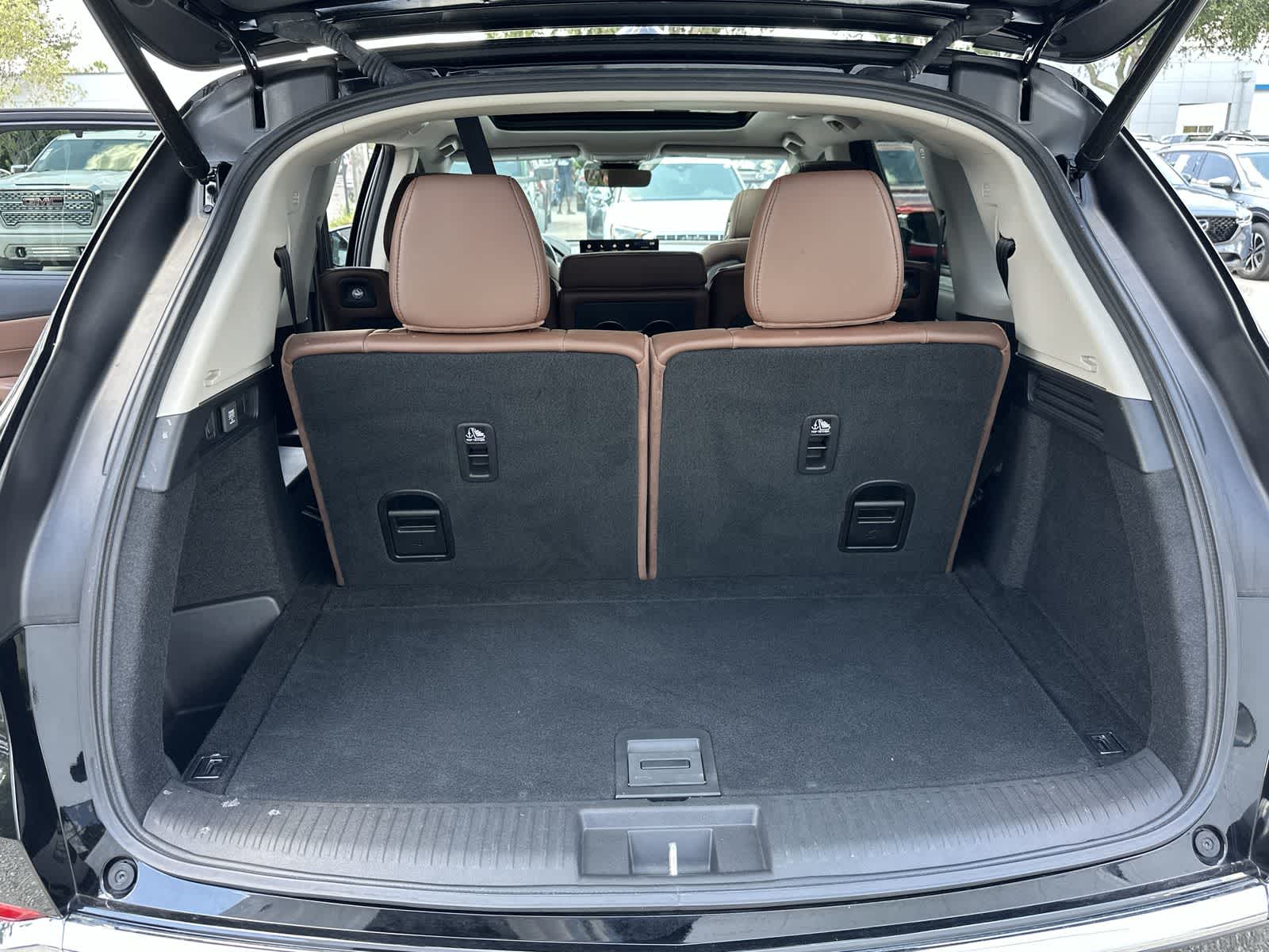 Thumbnail: 2023 Acura MDX - 19