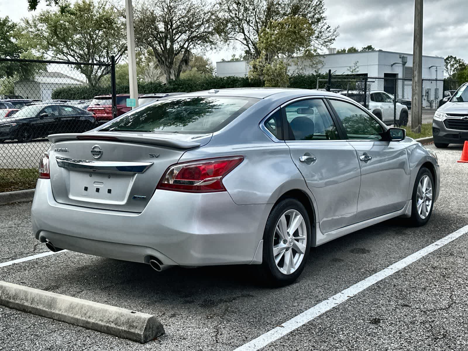 Thumbnail: 2013 Nissan Altima - 8