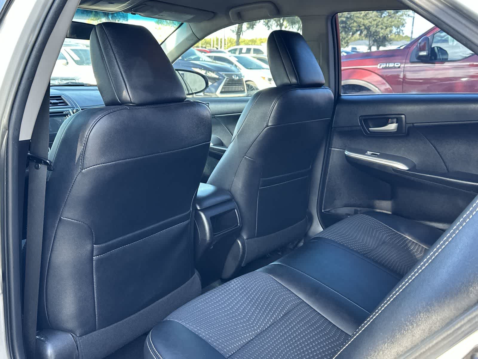 Thumbnail: 2014 Toyota Camry - 12