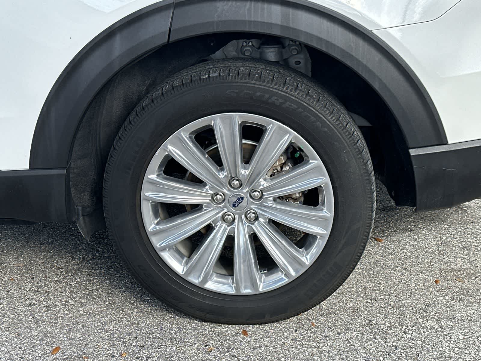 Thumbnail: 2020 Ford Explorer - 8