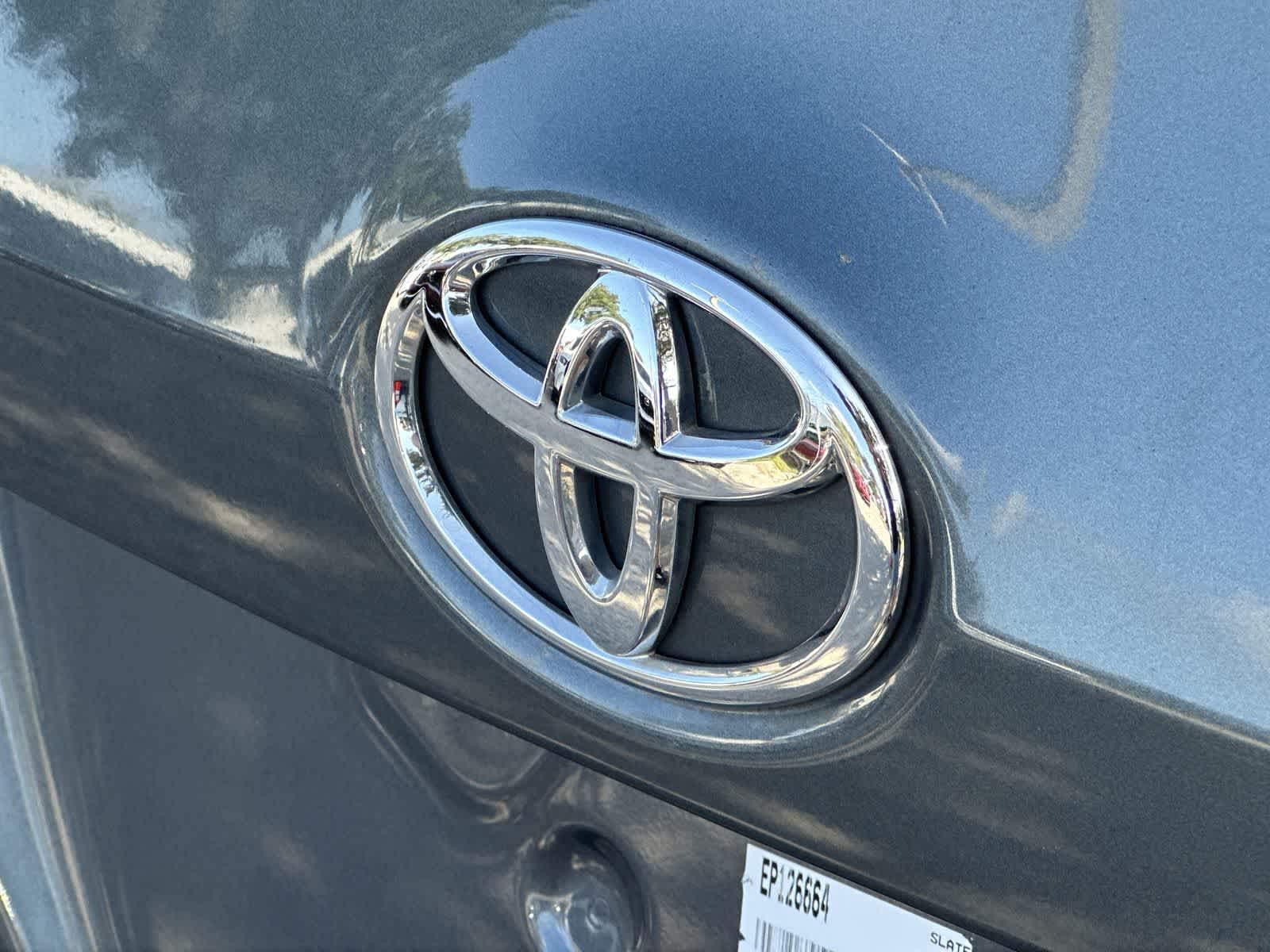 Thumbnail: 2014 Toyota Corolla - 7