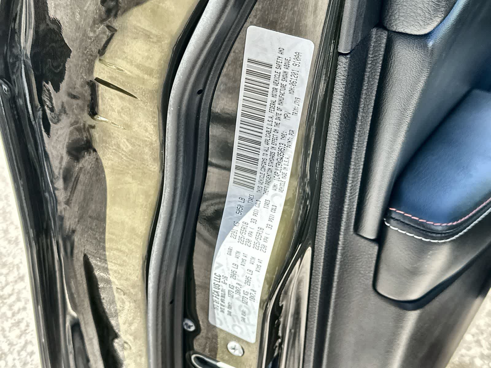 Thumbnail: 2016 Jeep Cherokee - 28