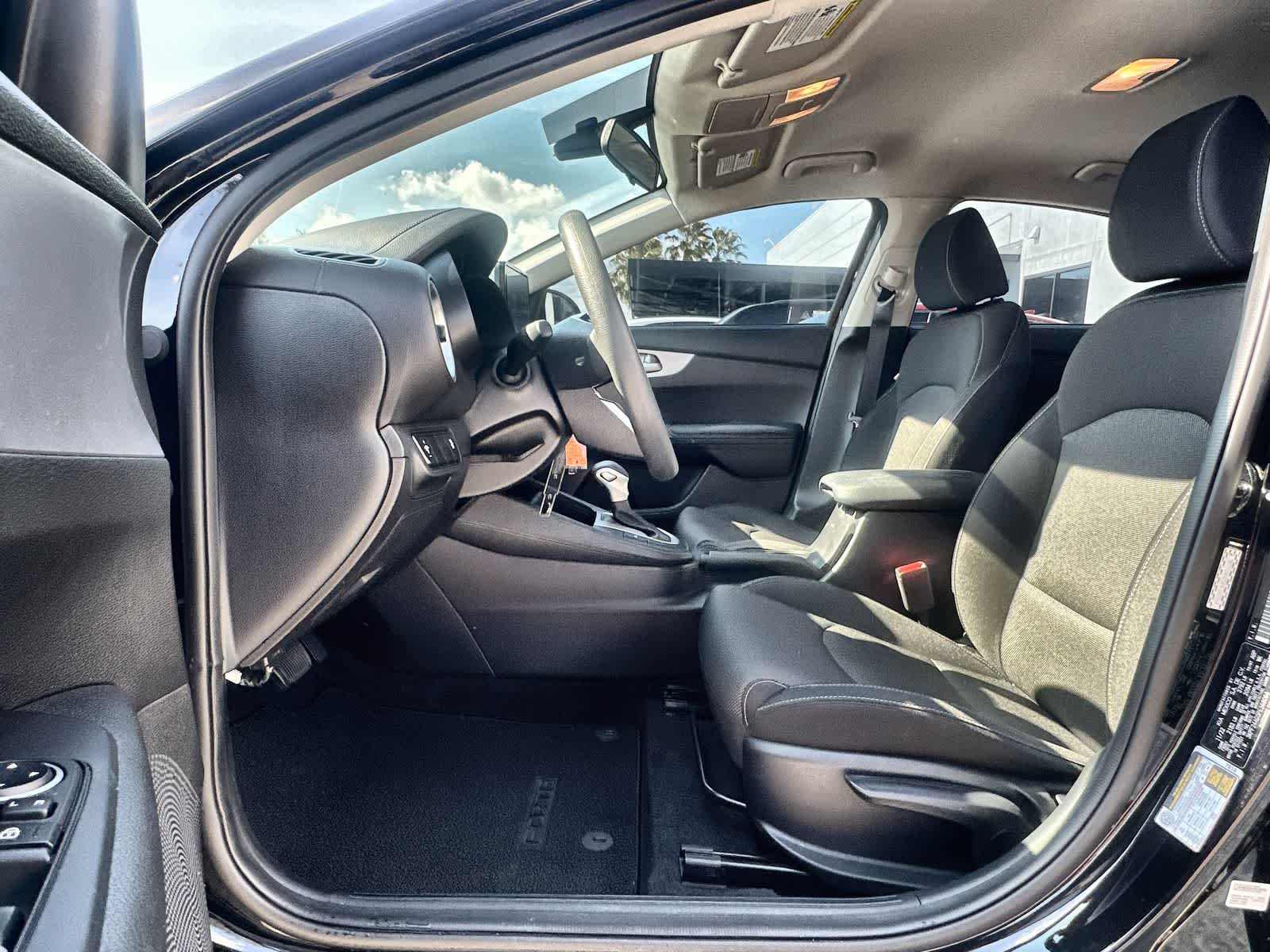 Thumbnail: 2023 Kia Forte - 2