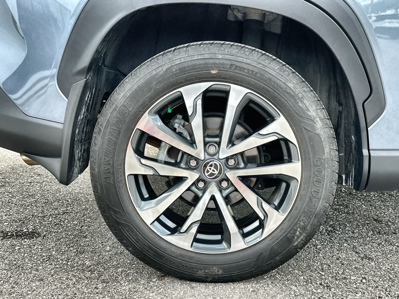 Thumbnail: 2022 Toyota Corolla Cross - 14