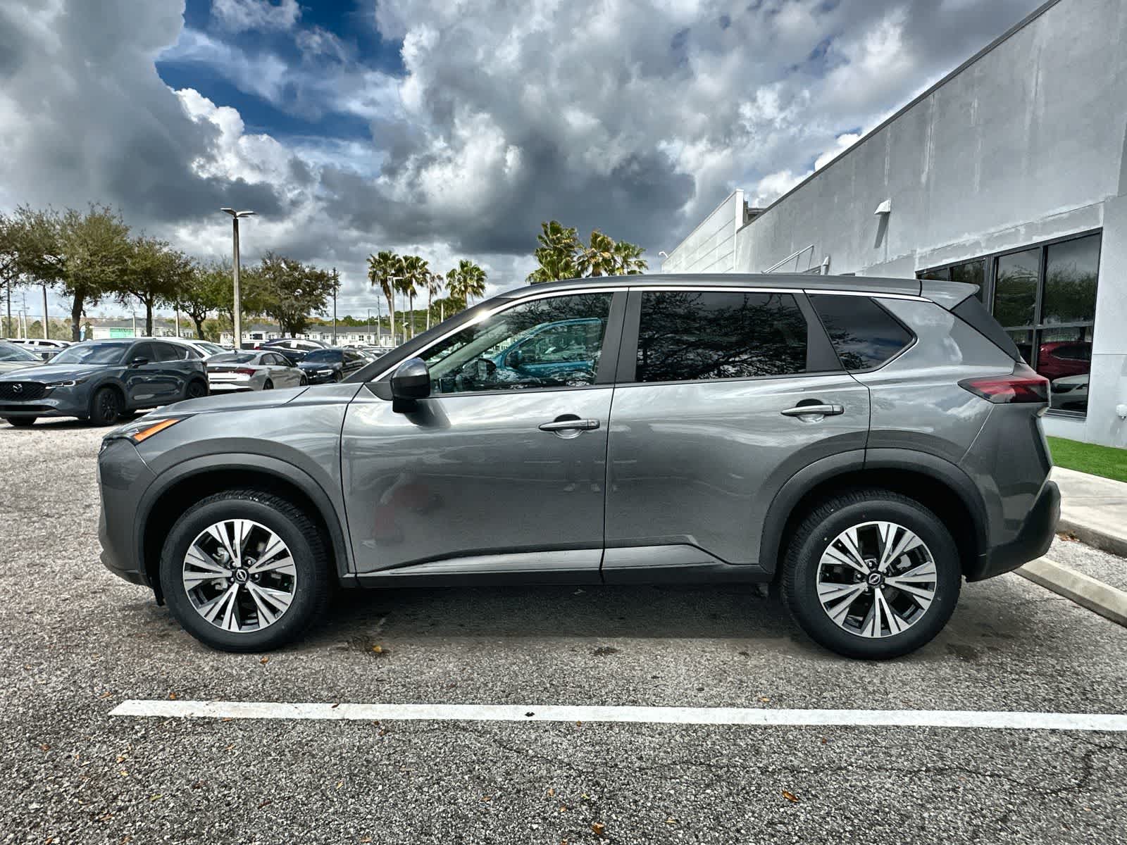 Thumbnail: 2023 Nissan Rogue - 4