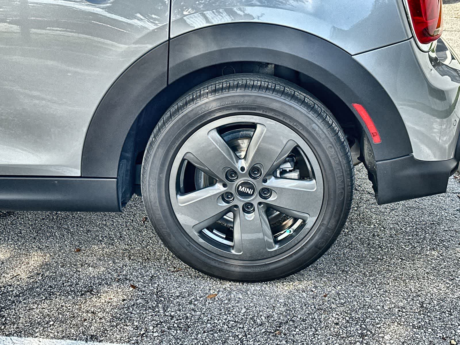 Thumbnail: 2024 MINI Cooper Hardtop - 8