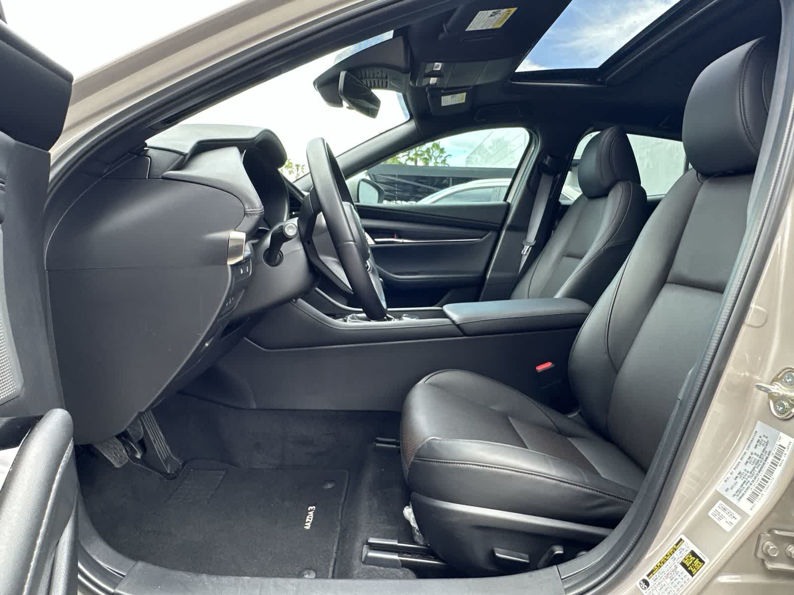 Thumbnail: 2025 Mazda Mazda3 - 2