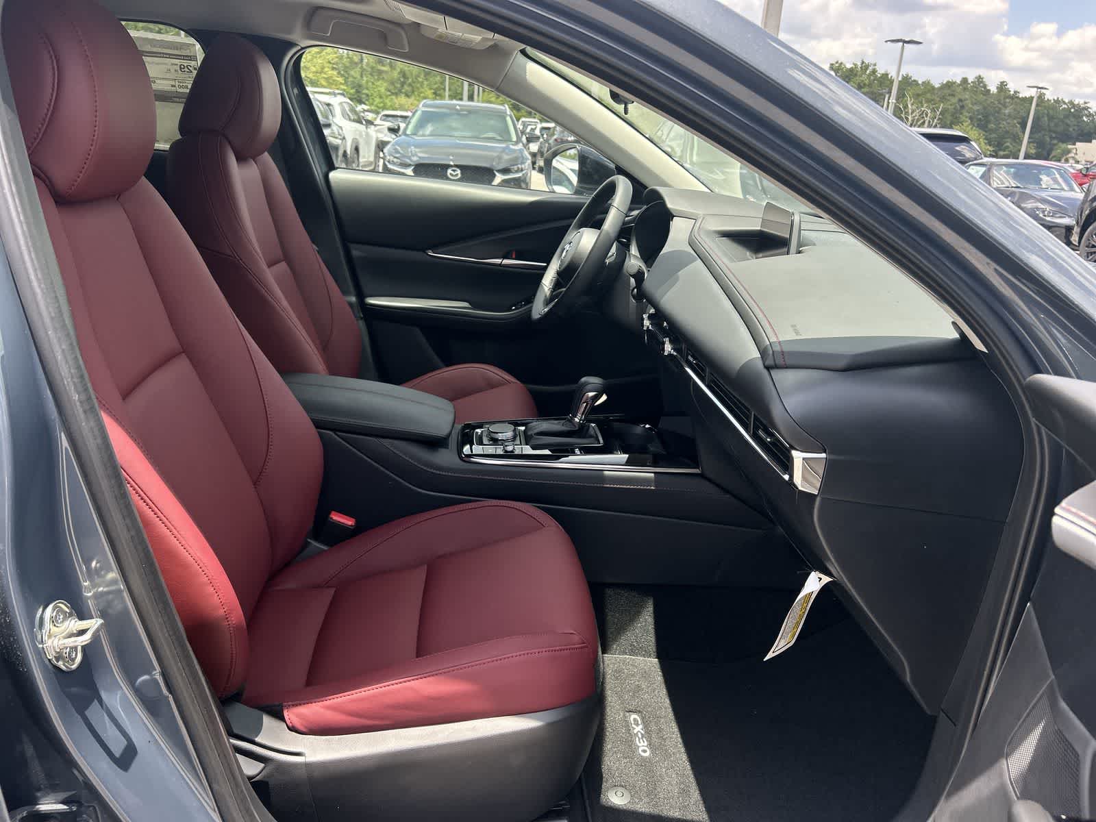 2025 Mazda CX-30 Carbon 14
