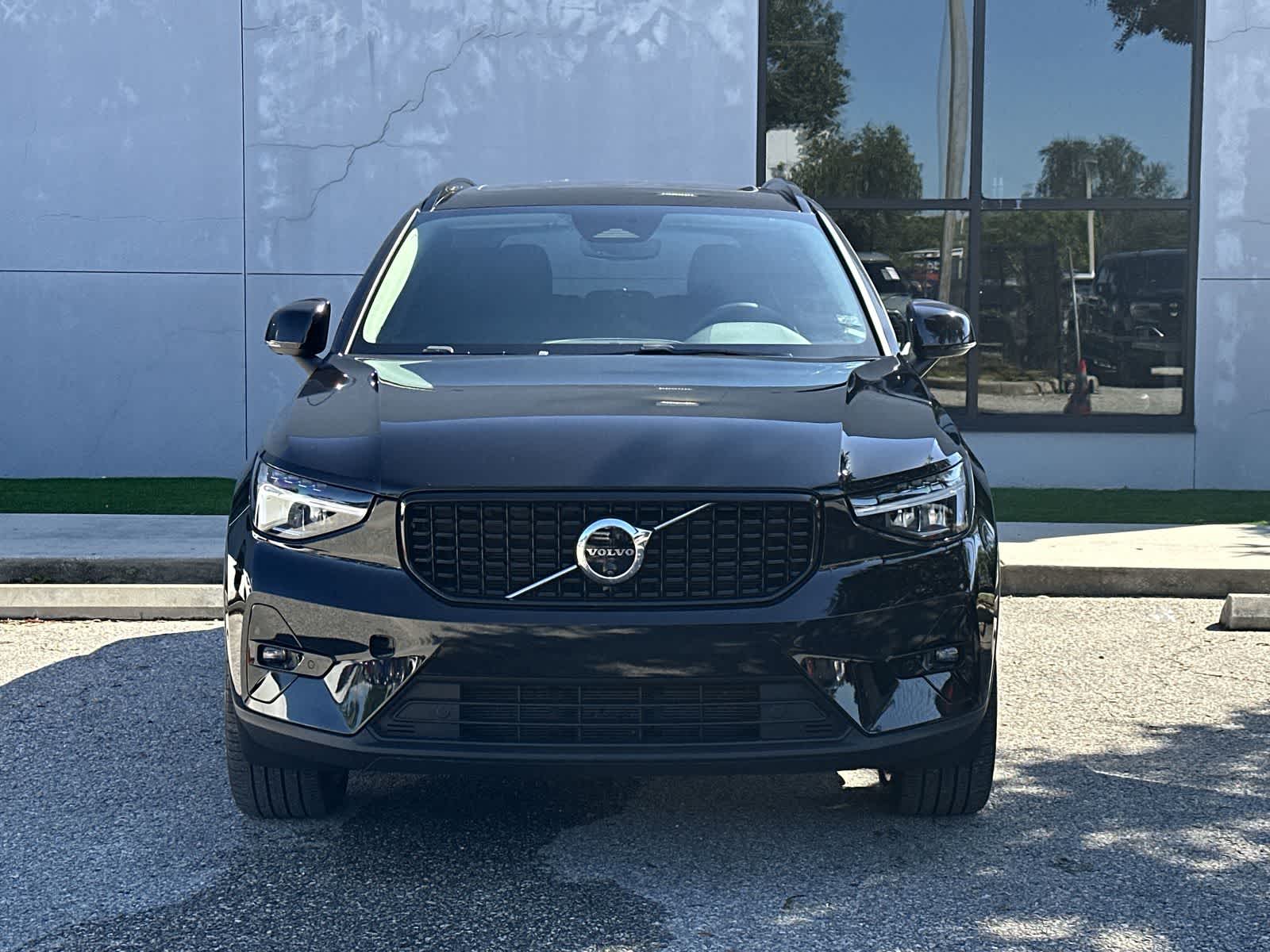 Thumbnail: 2024 Volvo XC40 - 6