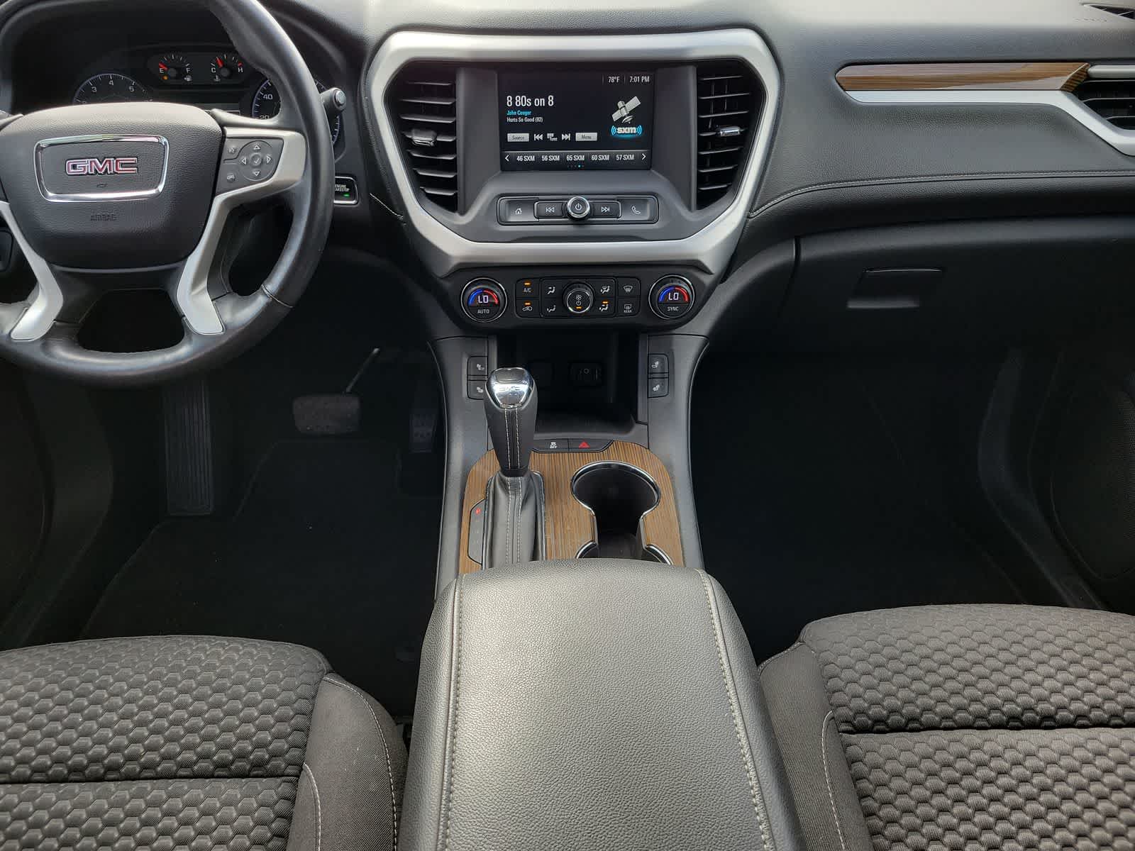 2017 GMC Acadia SLE 13