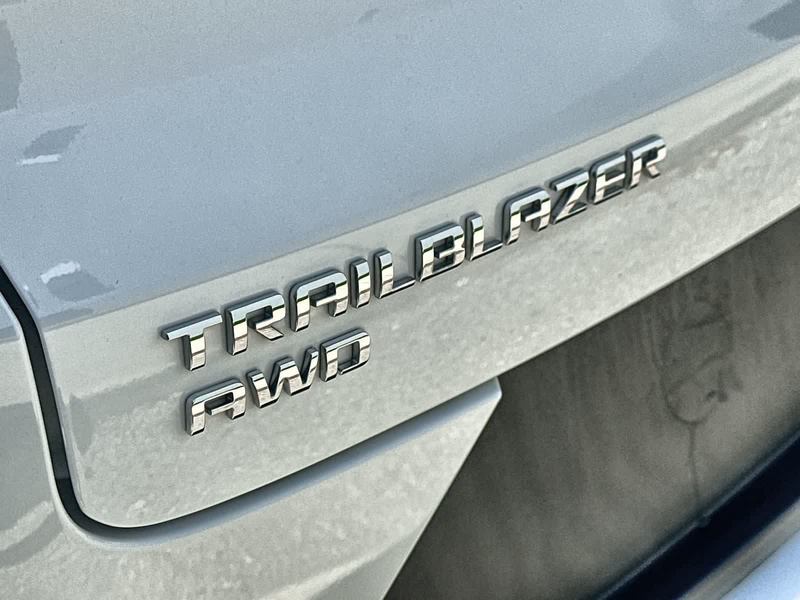 Thumbnail: 2023 Chevrolet TrailBlazer - 15