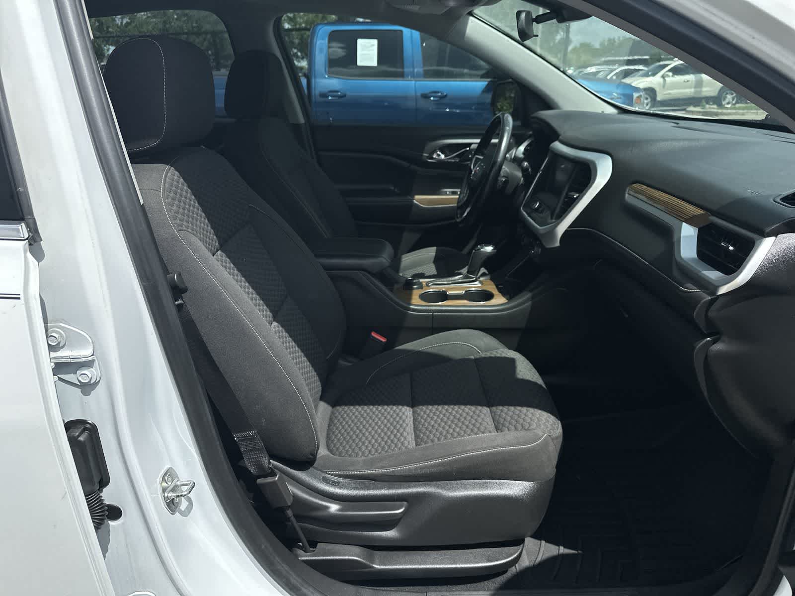 Thumbnail: 2019 GMC Acadia - 14