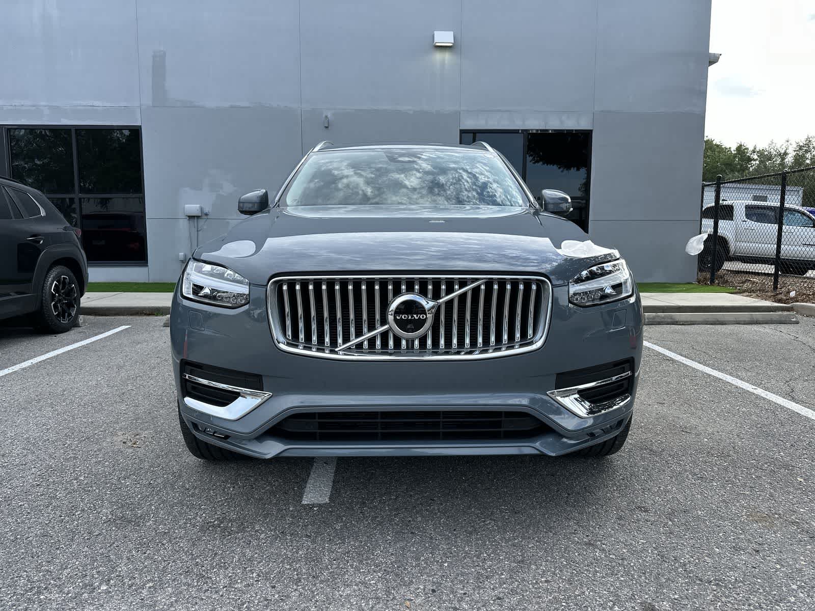 Thumbnail: 2023 Volvo XC90 - 12
