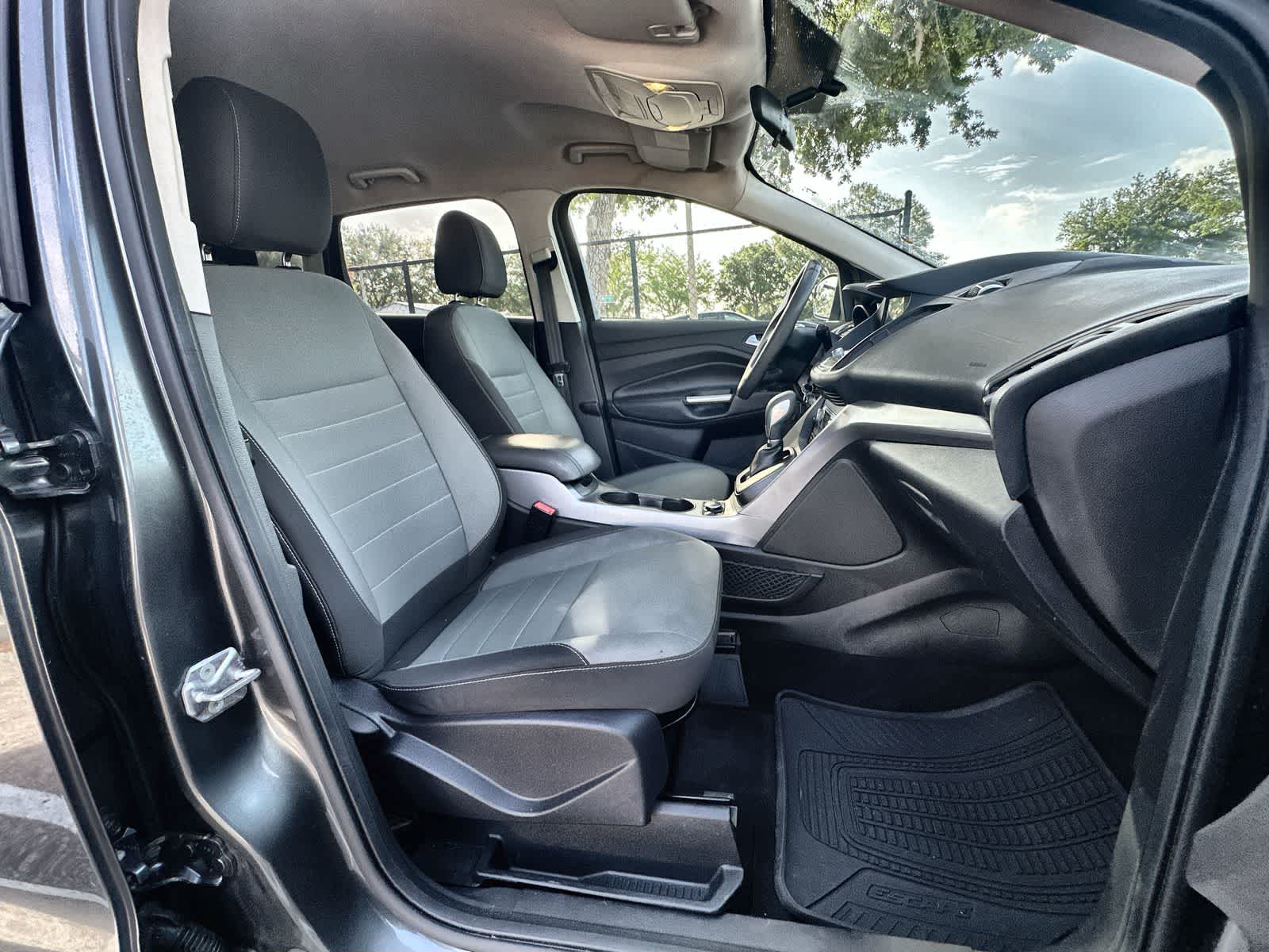 Thumbnail: 2016 Ford Escape - 9