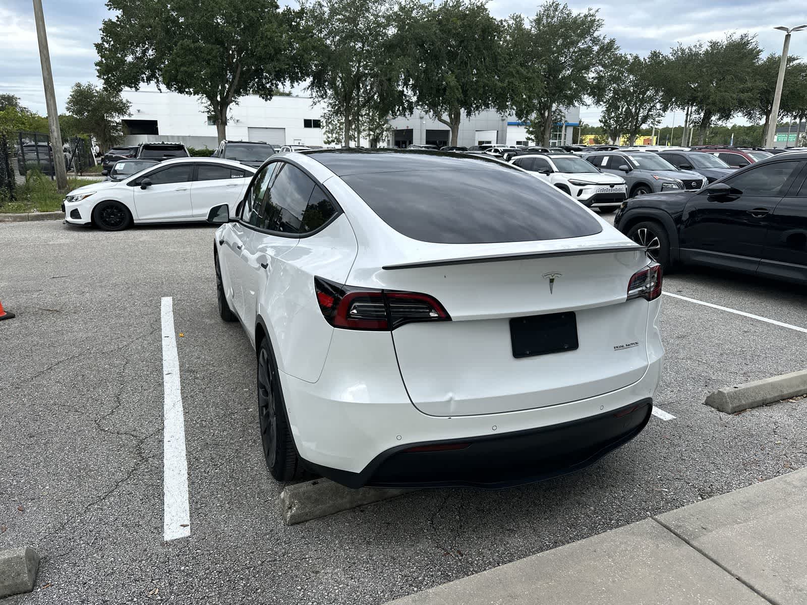 Thumbnail: 2022 Tesla Model Y - 6