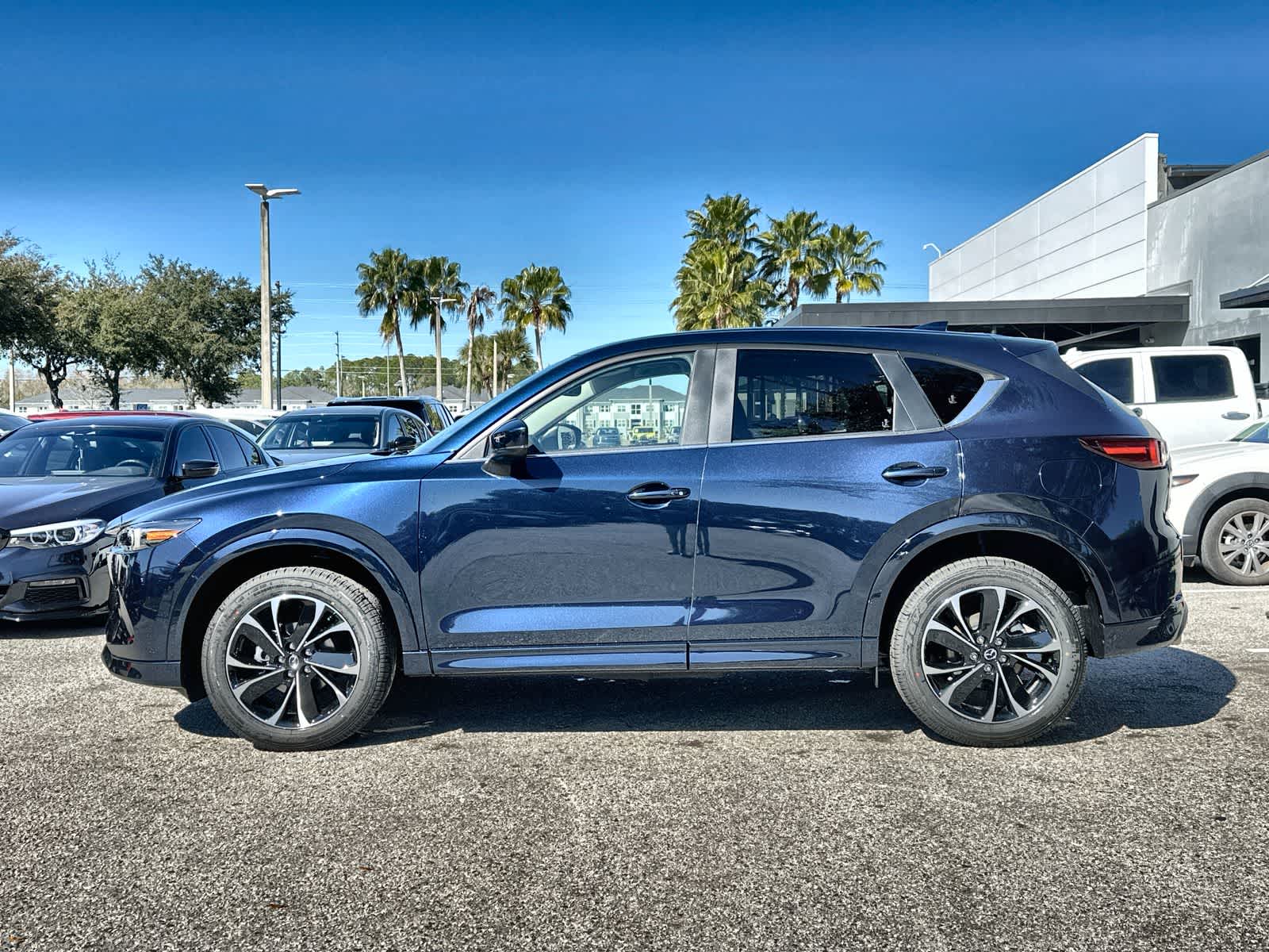 Thumbnail: 2025 Mazda CX-5 - 3