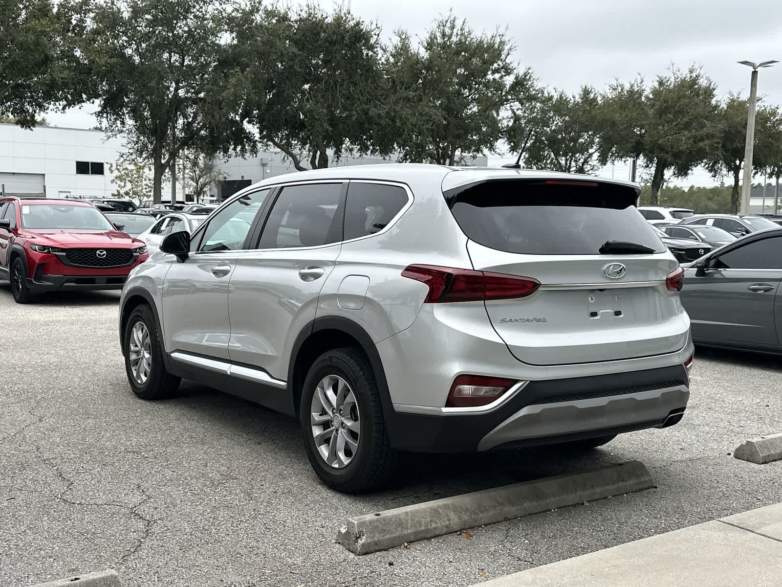 Thumbnail: 2019 Hyundai Santa Fe - 4