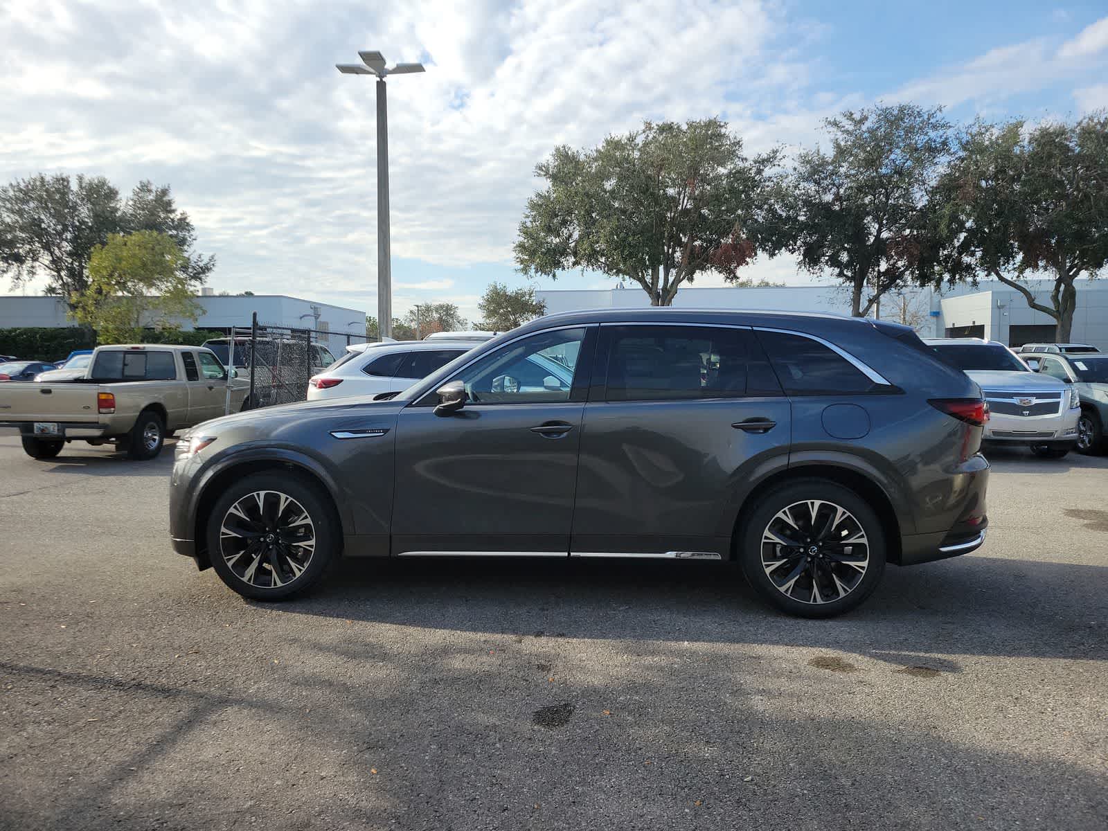 Thumbnail: 2025 Mazda CX-90 - 2