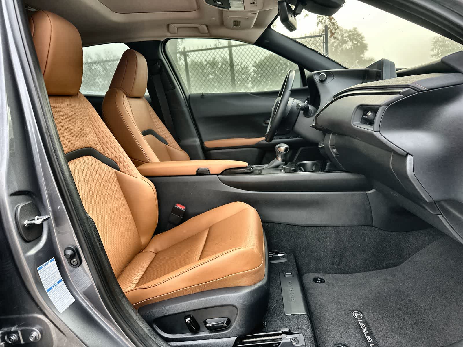 Thumbnail: 2021 Lexus UX - 14