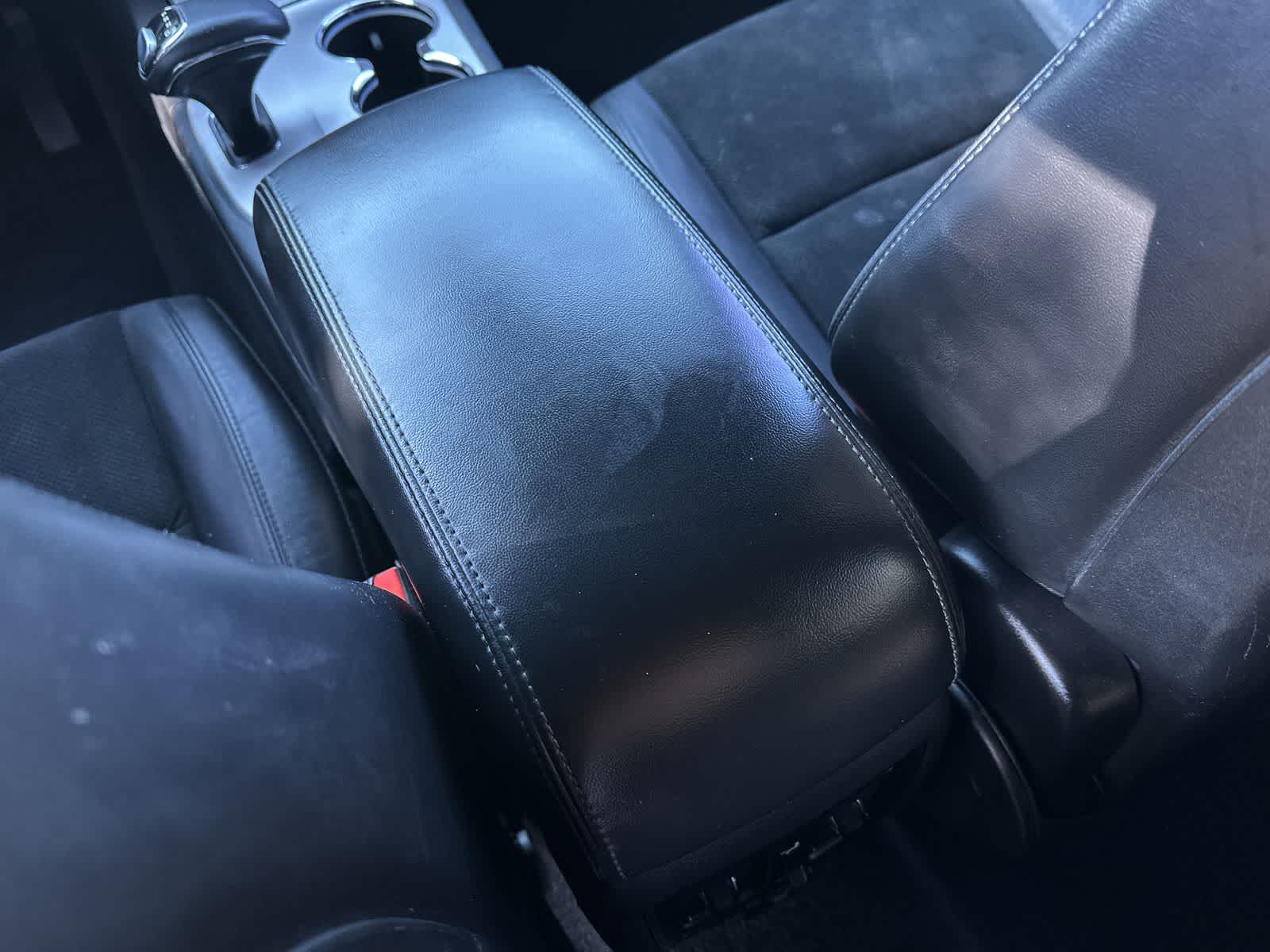 Thumbnail: 2015 Jeep Grand Cherokee - 16