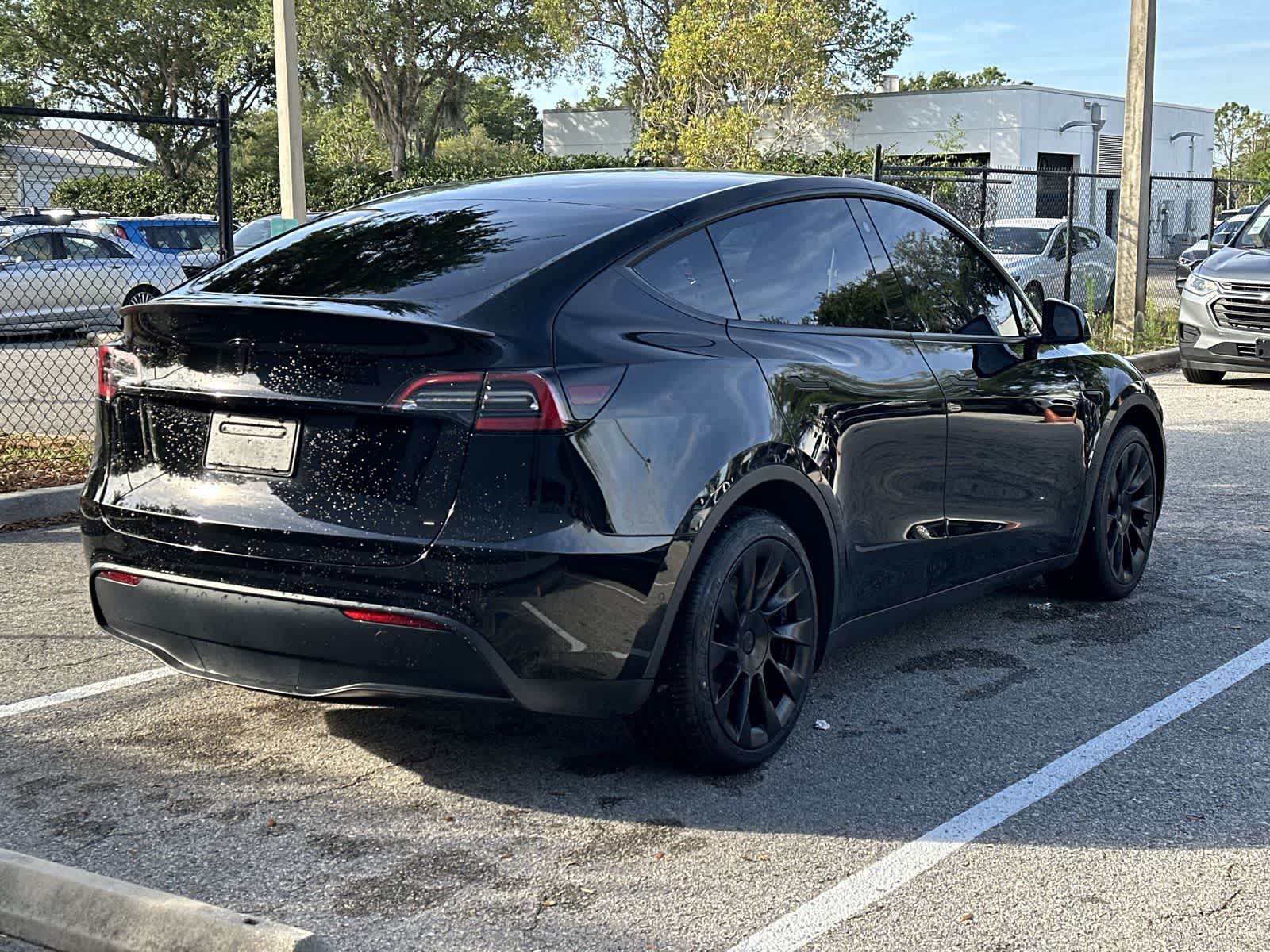 Thumbnail: 2022 Tesla Model Y - 8