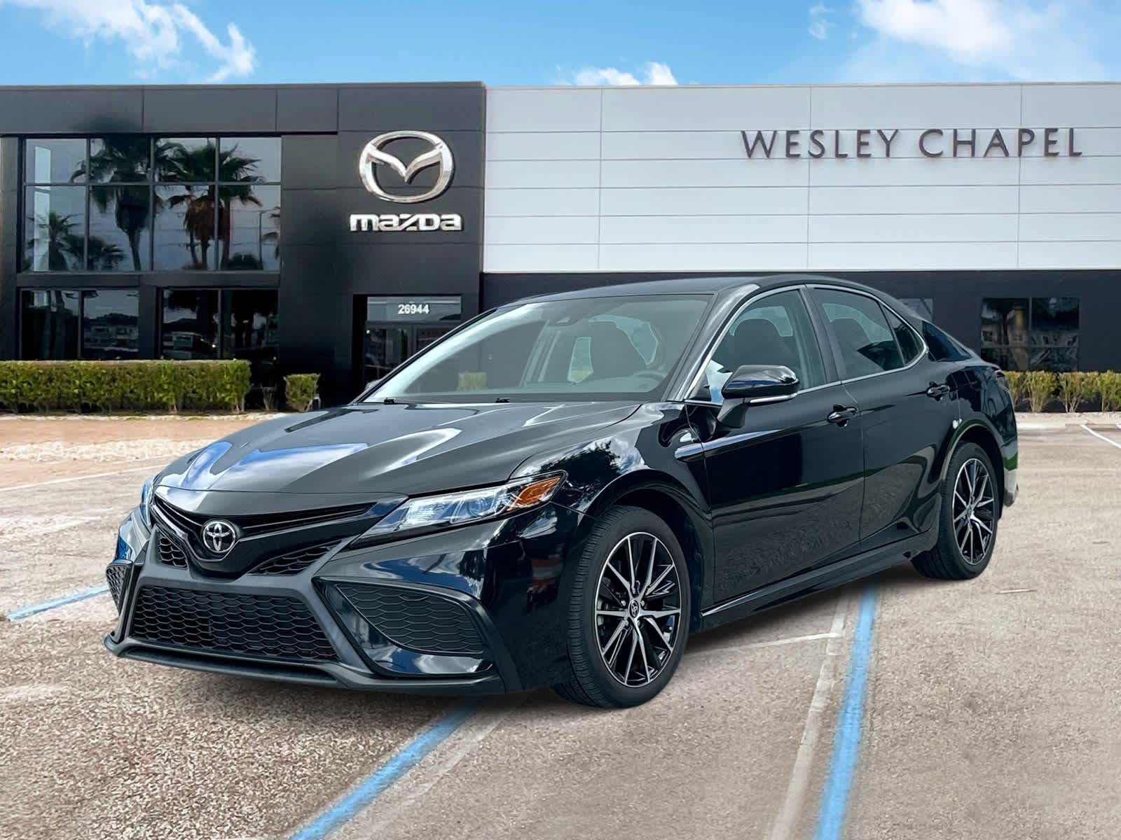 Thumbnail: 2022 Toyota Camry - 1