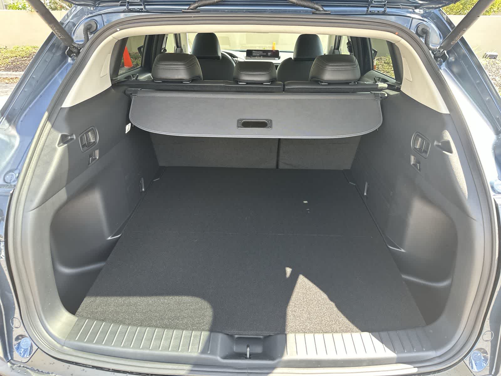 Thumbnail: 2026 Mazda CX-50 - 17