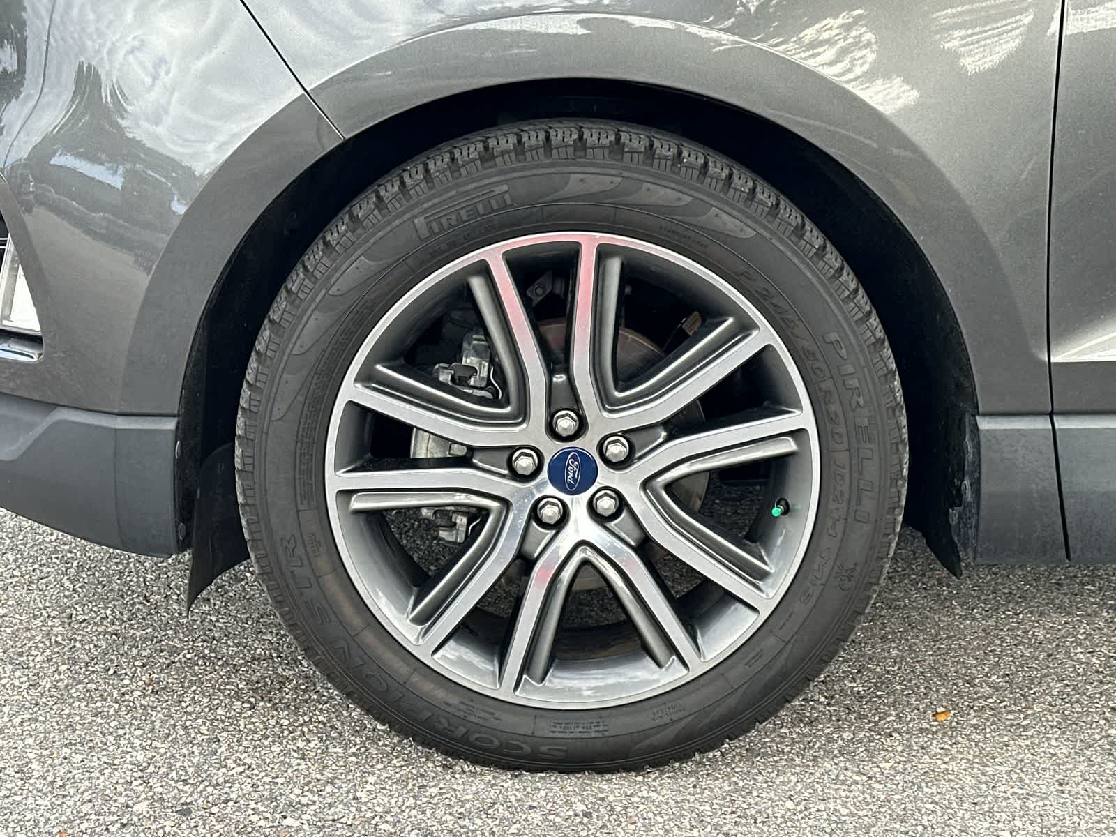 Thumbnail: 2019 Ford Edge - 8