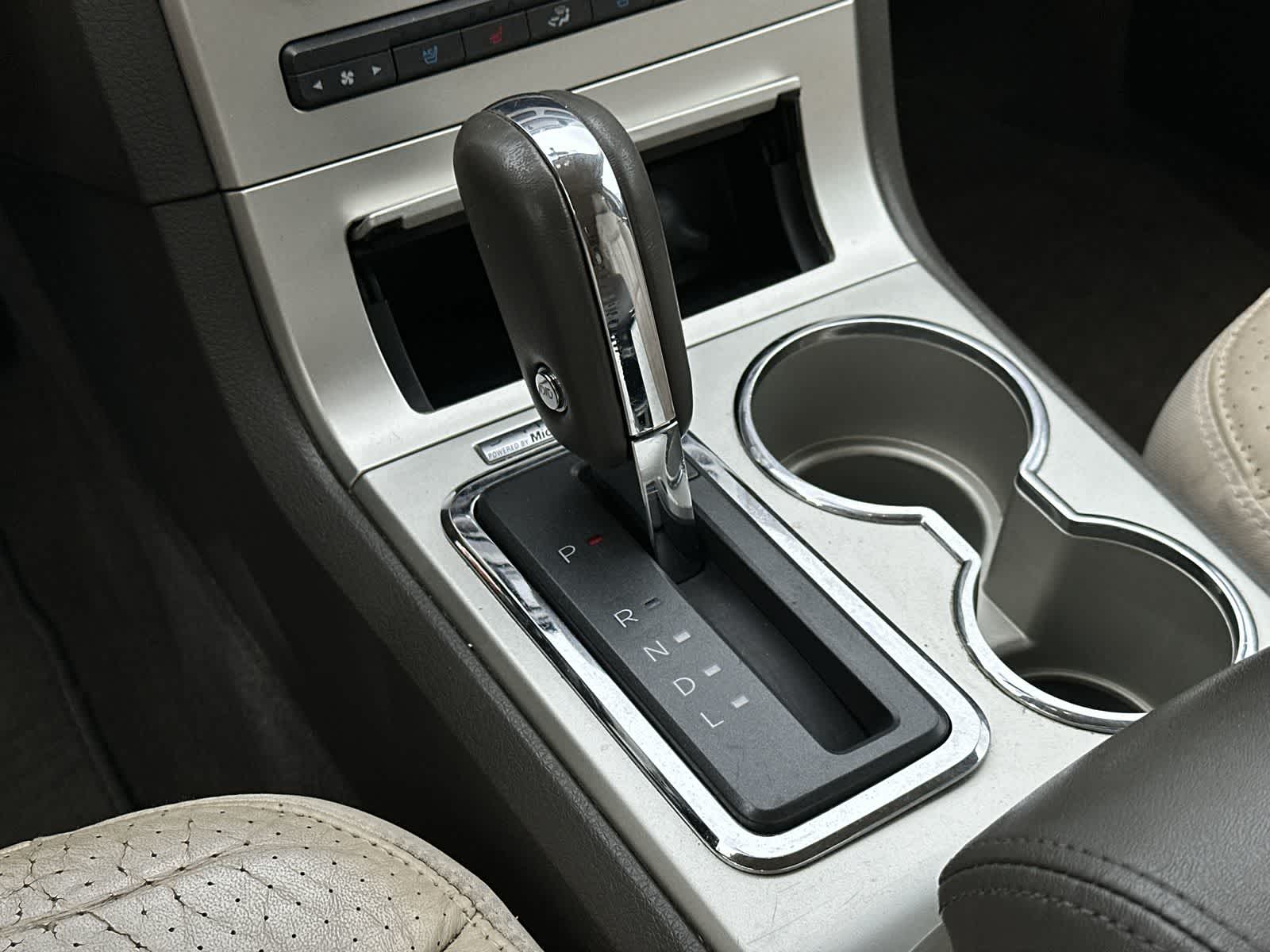 Thumbnail: 2010 Lincoln MKX - 17