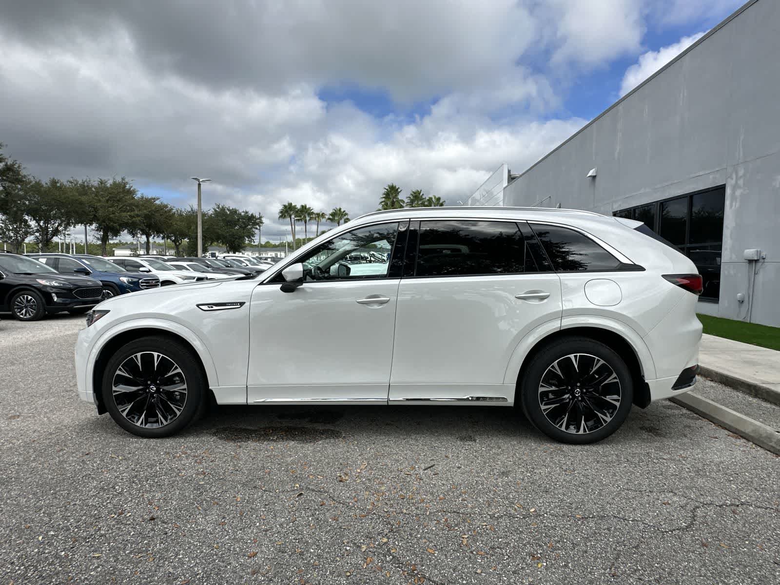 Thumbnail: 2024 Mazda CX-90 - 3