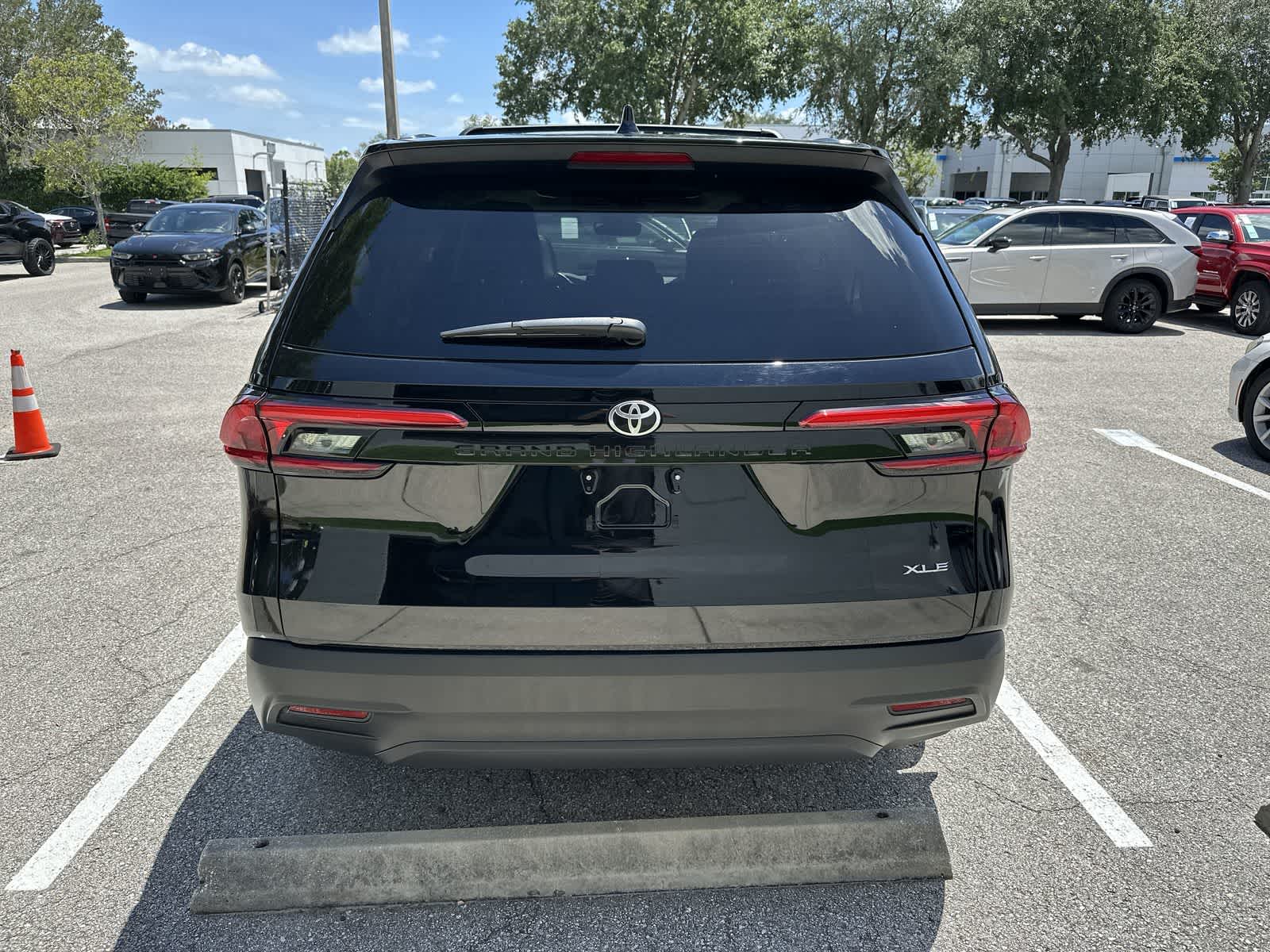 Thumbnail: 2024 Toyota Grand Highlander - 7