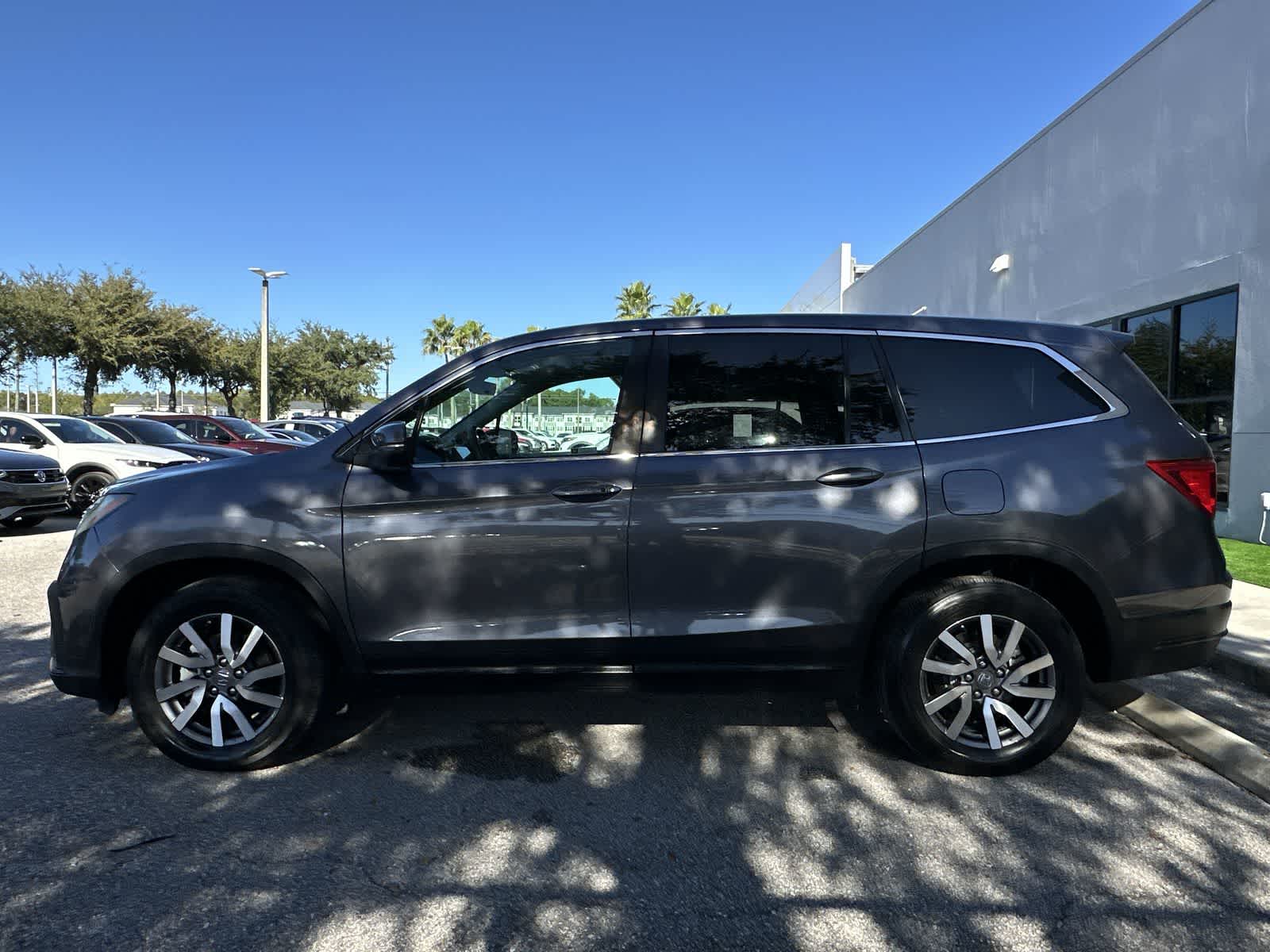Thumbnail: 2019 Honda Pilot - 3