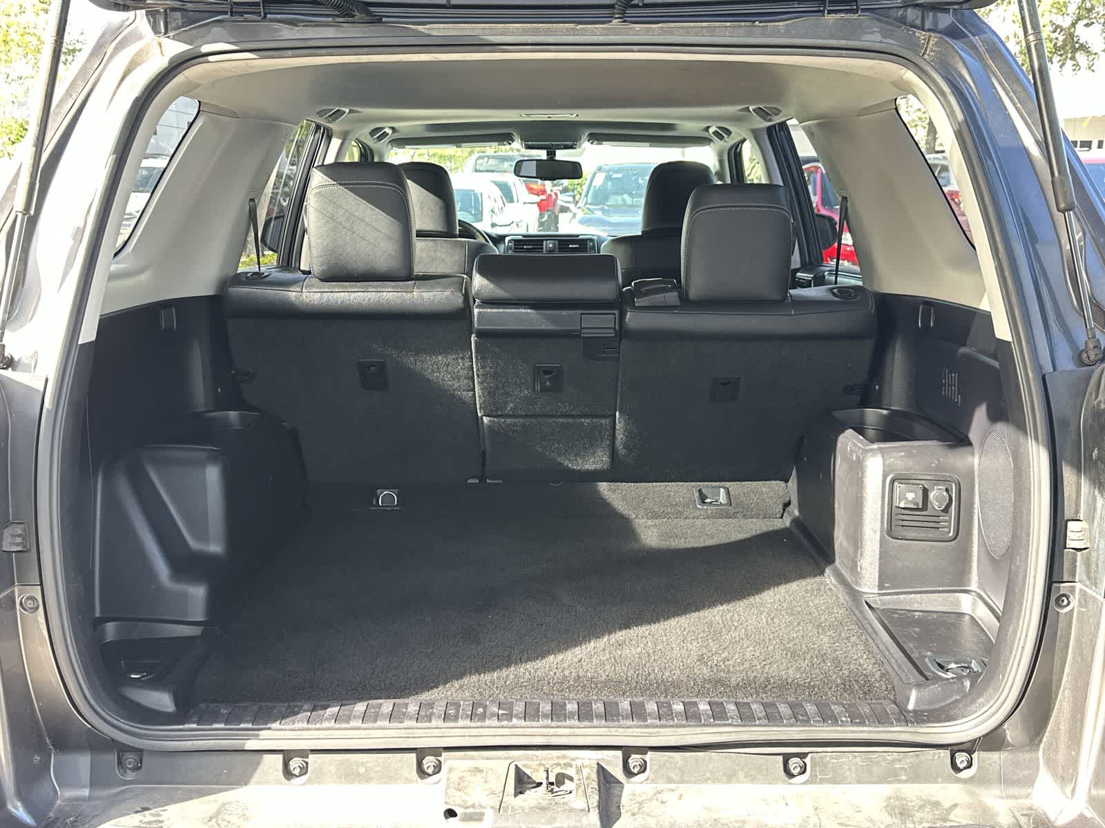 Thumbnail: 2019 Toyota 4Runner - 19