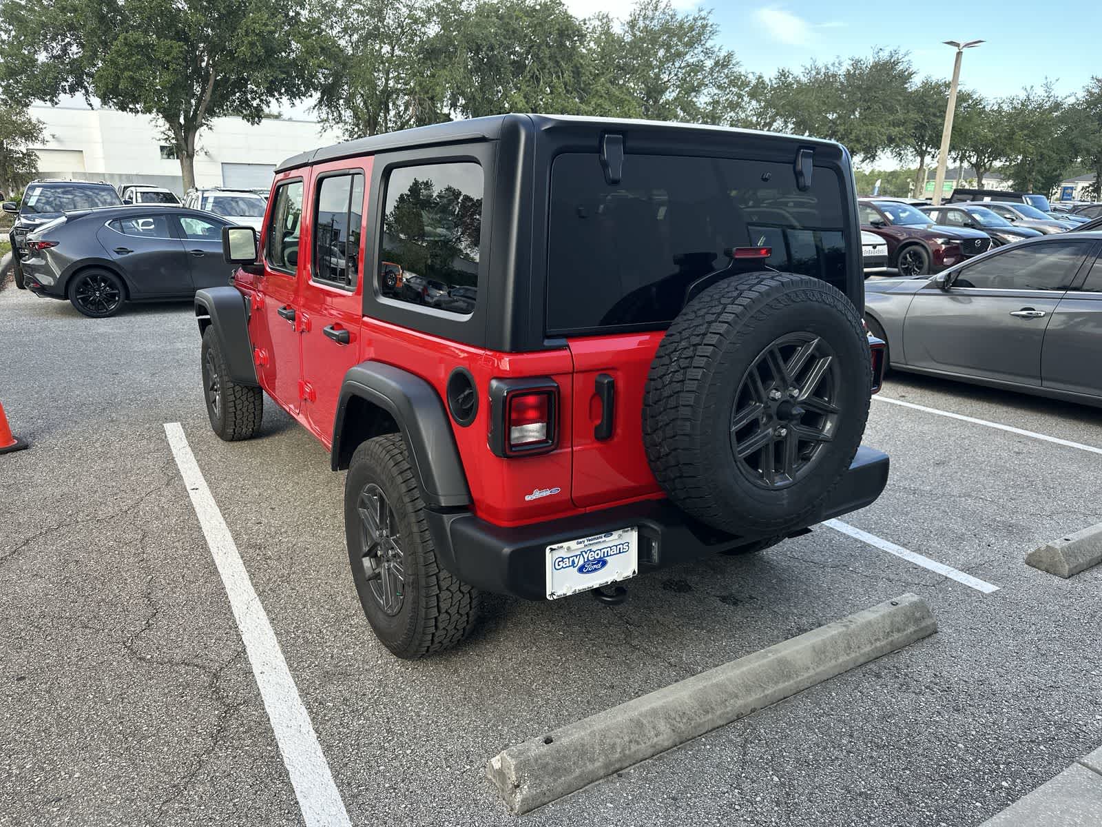 Thumbnail: 2024 Jeep Wrangler - 5