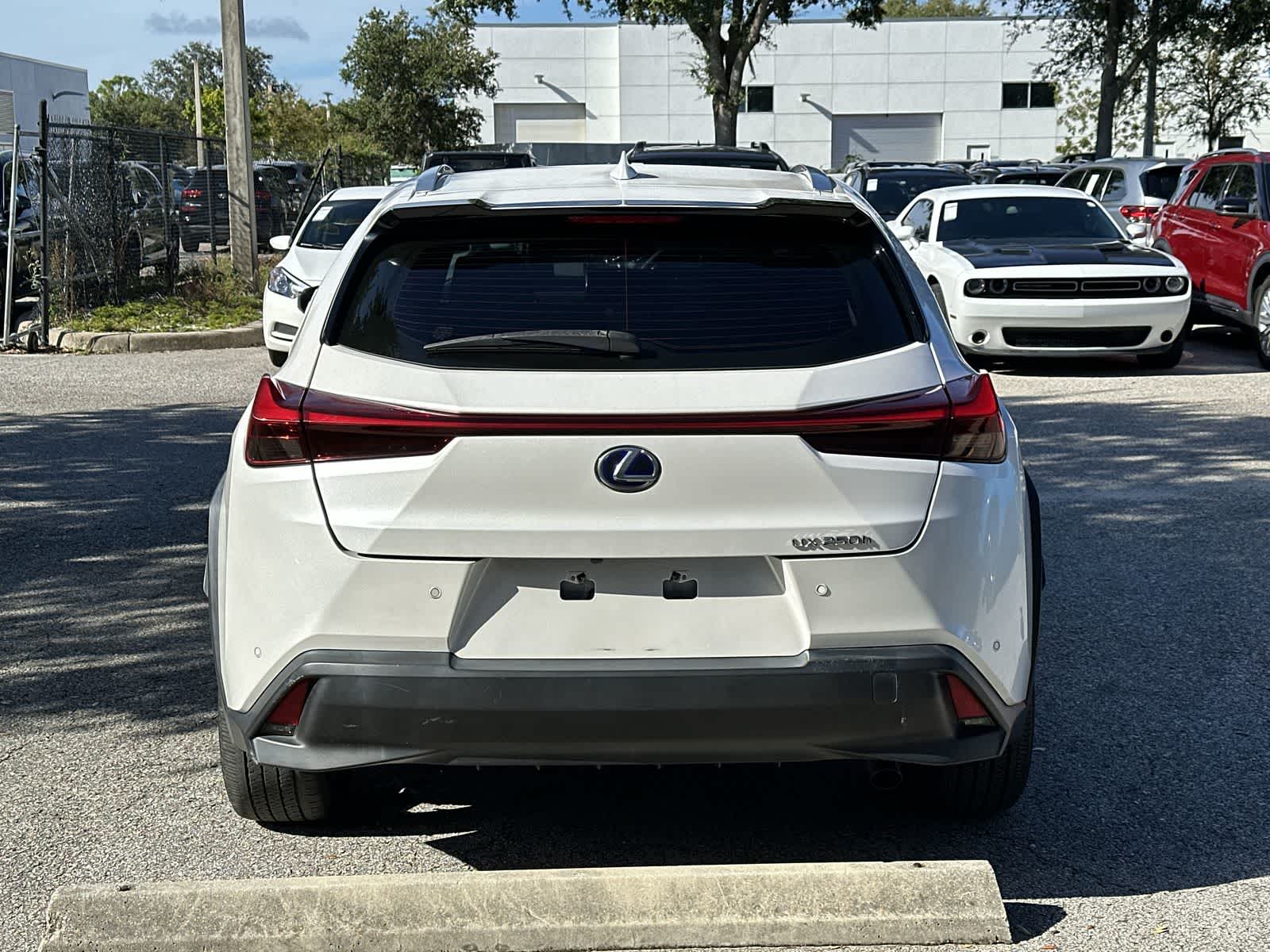 Thumbnail: 2019 Lexus UX - 5