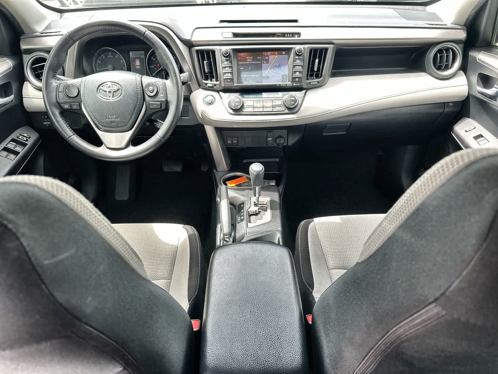 Thumbnail: 2018 Toyota RAV4 - 20