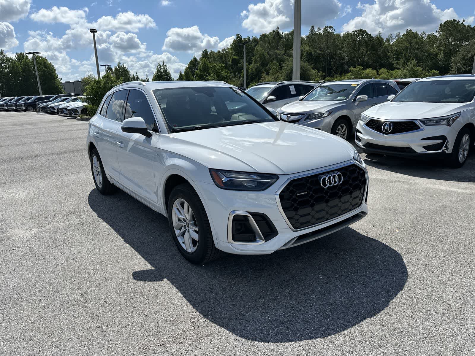 Thumbnail: 2023 Audi Q5 - 10