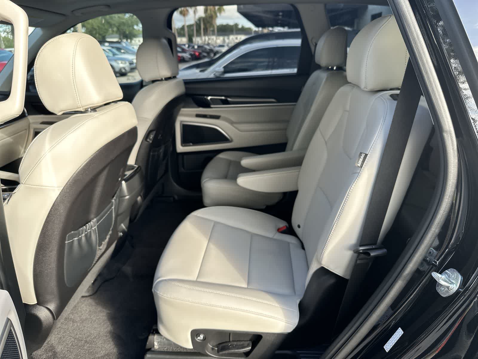 Thumbnail: 2024 Kia Telluride - 3