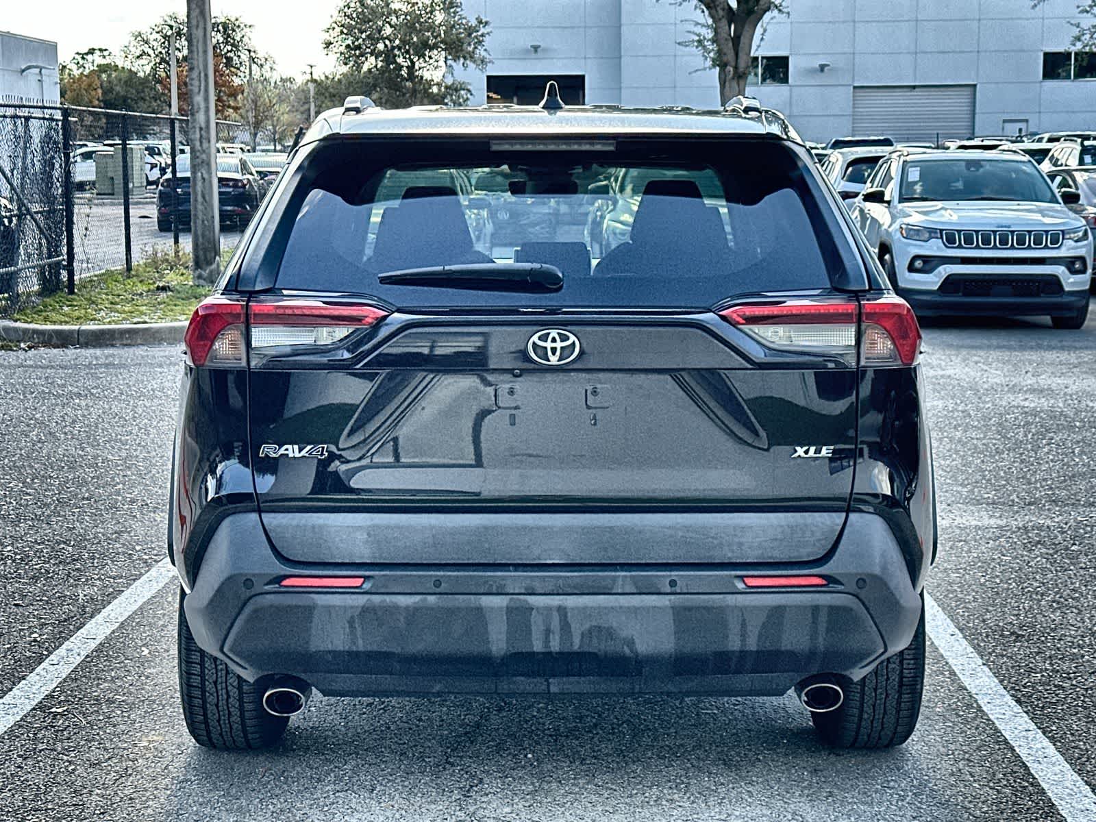 Thumbnail: 2019 Toyota RAV4 - 5