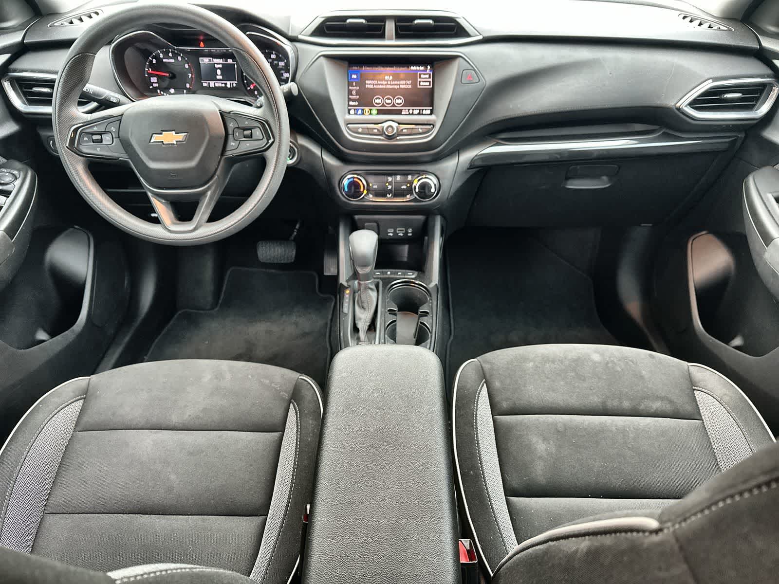 Thumbnail: 2023 Chevrolet TrailBlazer - 10