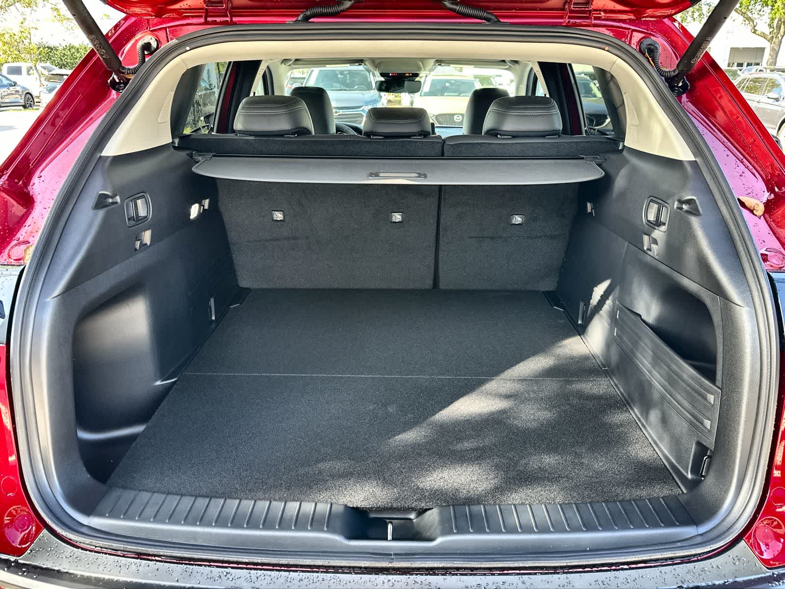 Thumbnail: 2026 Mazda CX-50 - 17