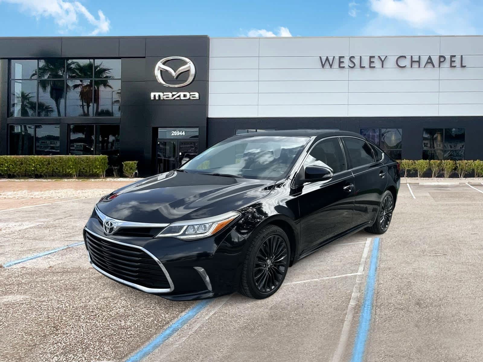 2016 Toyota Avalon Touring Hero Image