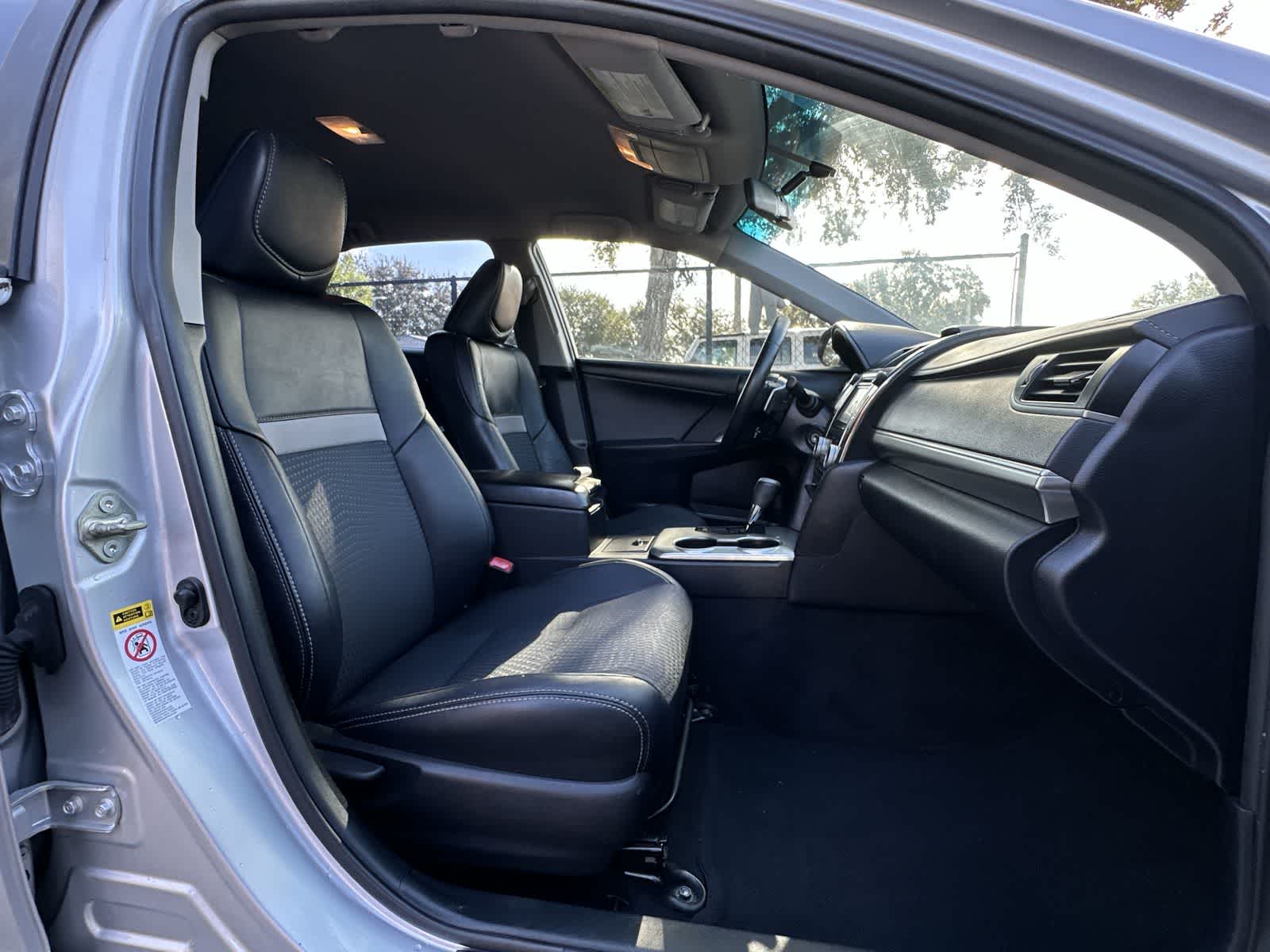 Thumbnail: 2014 Toyota Camry - 14