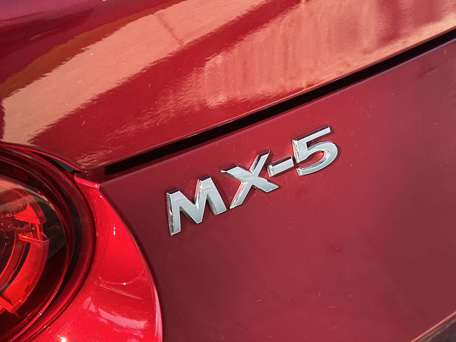 Thumbnail: 2022 Mazda MX-5 Miata - 7