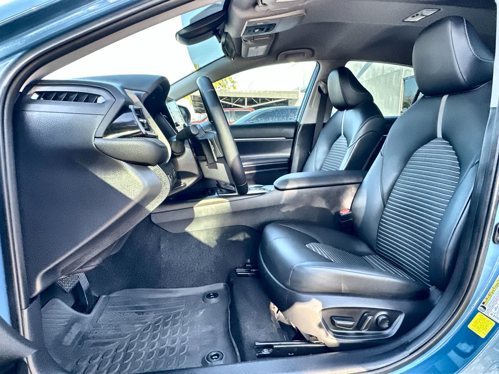 Thumbnail: 2023 Toyota Camry - 11