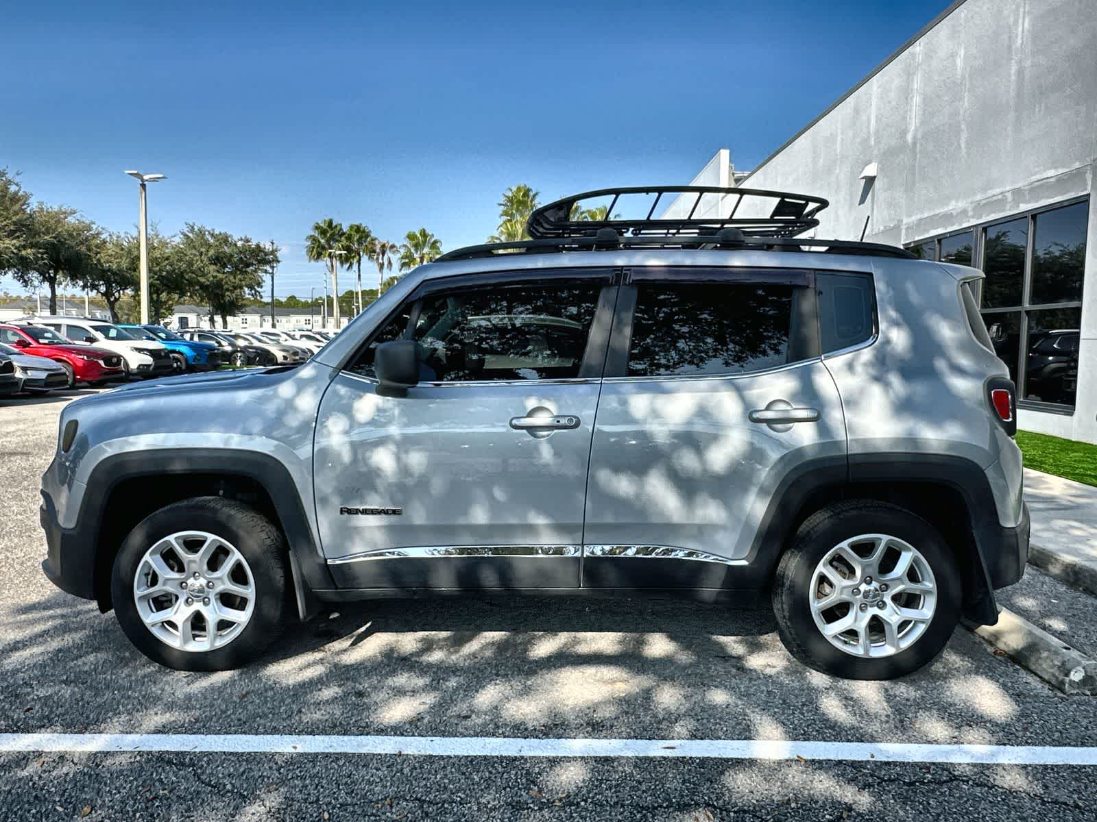 Thumbnail: 2018 Jeep Renegade - 4