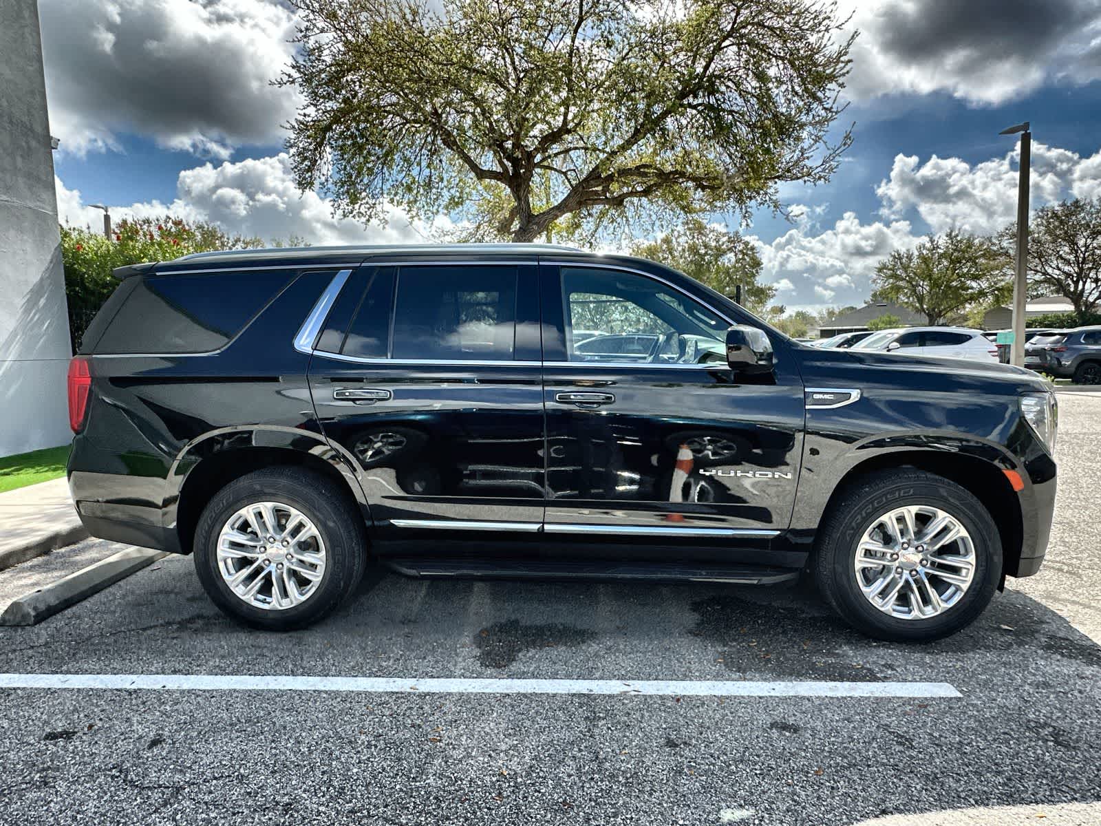 Thumbnail: 2024 GMC Yukon - 10