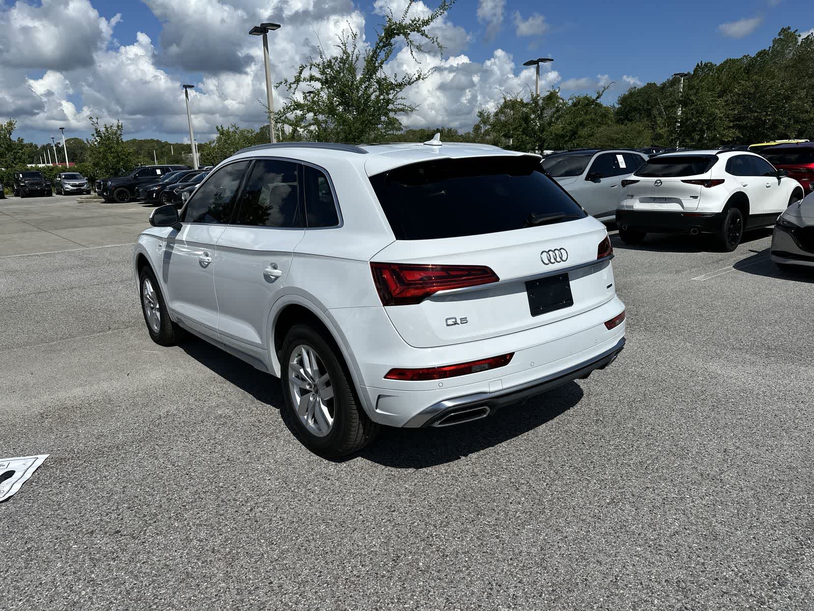 Thumbnail: 2023 Audi Q5 - 5