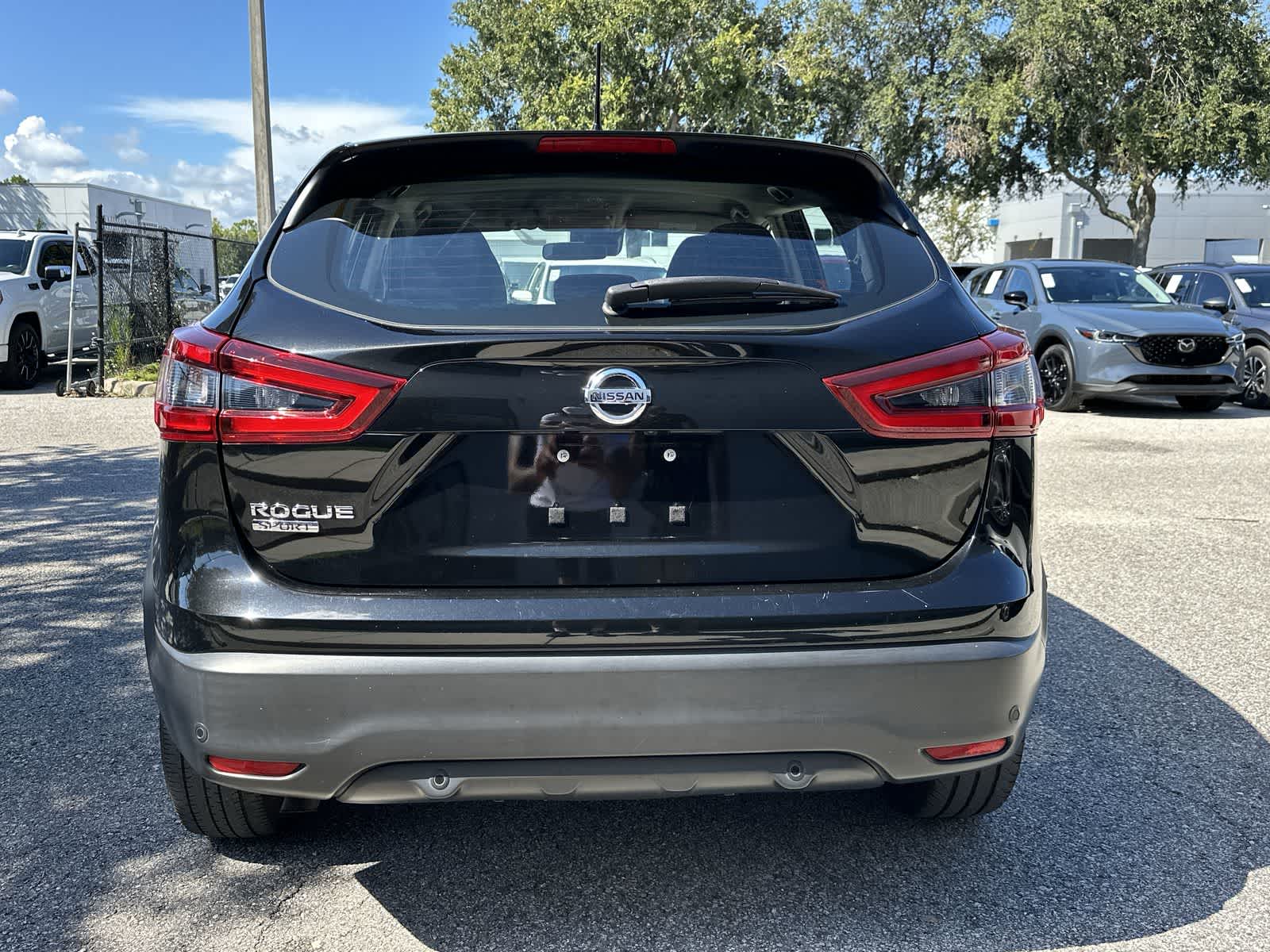 Thumbnail: 2020 Nissan Rogue Sport - 5
