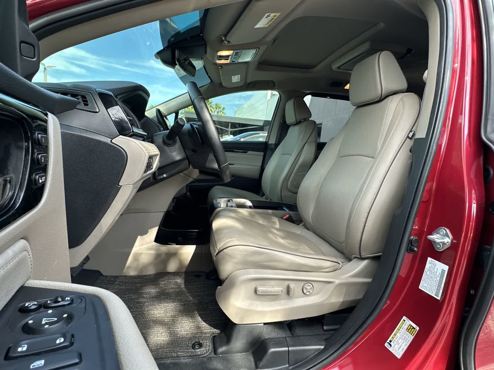 Thumbnail: 2022 Honda Odyssey - 11